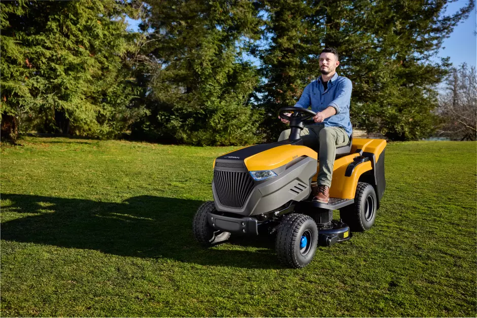 Traktor akumulatorowy Estate 798e | STIGA- Producent sprzętu ogrodniczego